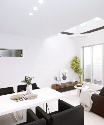 見て観る白と黒の家 コンセプトハウス 和光ホームズ