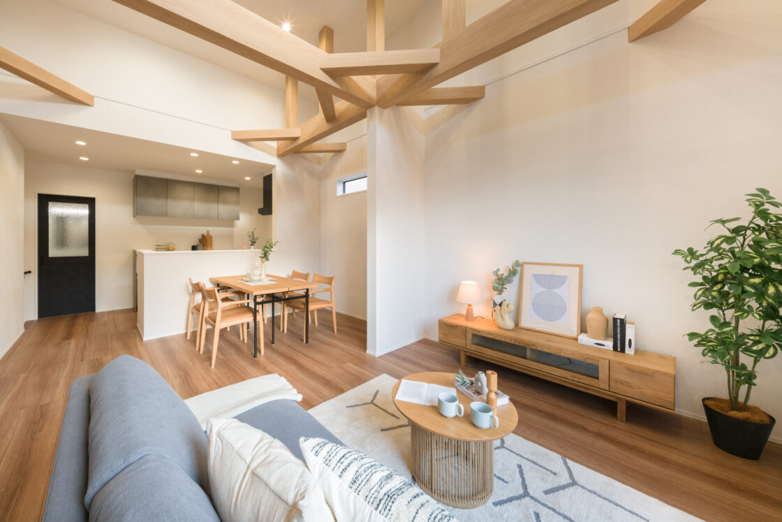 木の温かみを感じるウッディな家 ≪東淀川区大桐4丁目≫