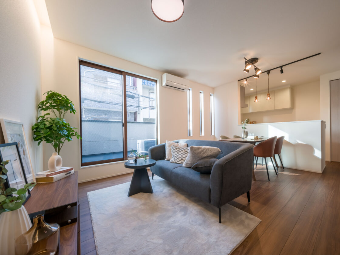 洗濯が楽しくなる日当たりを工夫した家 ≪港区池島3丁目≫